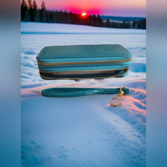 Extra Large/ Jumbo Bright Colored Animal Print Two Sided Wallet Wristlets - Picture 12 of 15